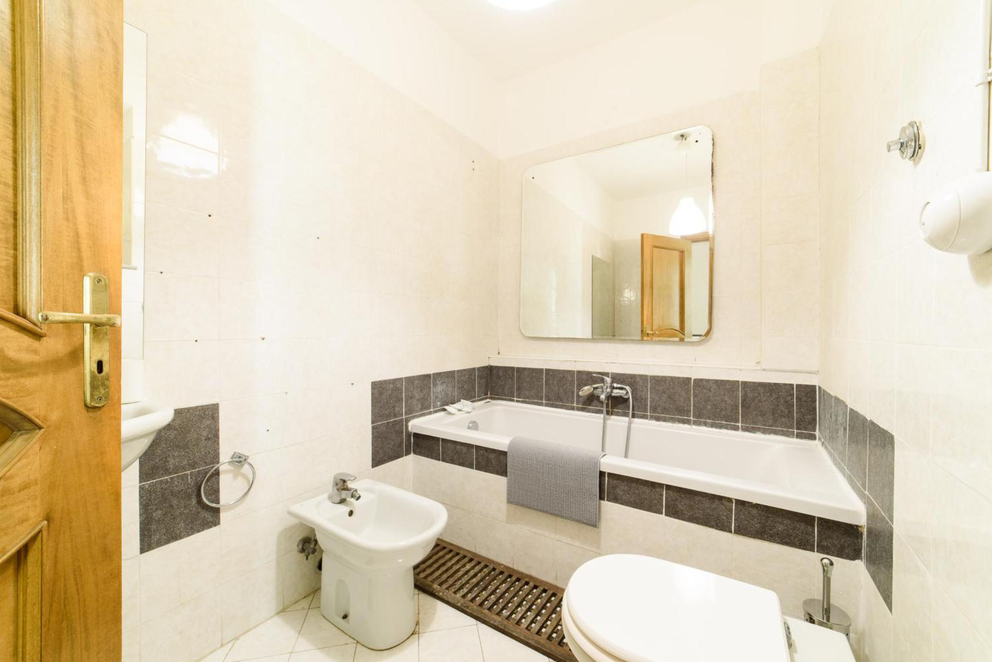 Toto 2 Guest house